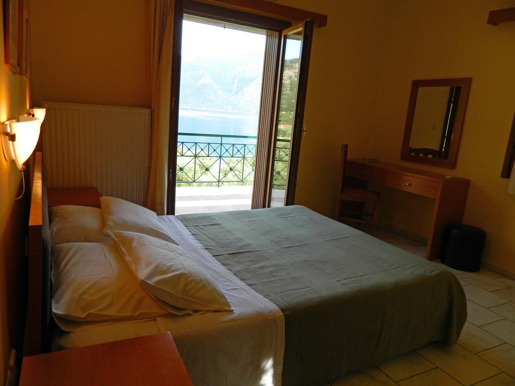 Forkis Apartments Vathí - Ítaca Habitación foto